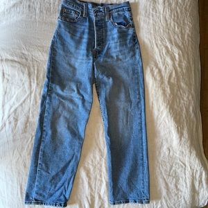 LEVI’S RIBCAGE STRAIGHT JEANS